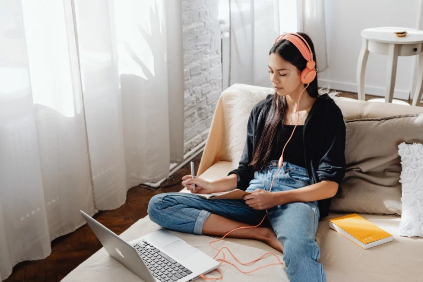 Girl Studying for oxbridge interview