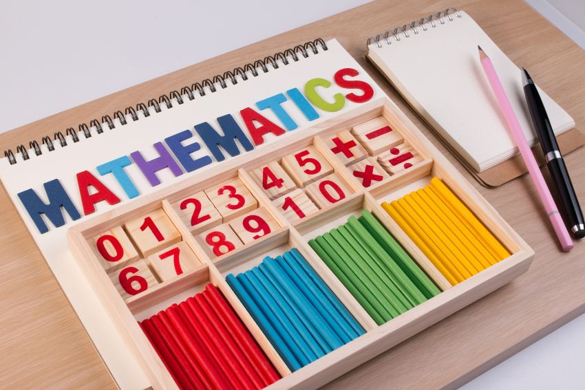 square numbers vs cube number